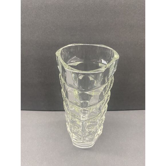 Vintage 70’s Luminarc Crystal Square Vase Made in France 7" Tall - Picture 3 of 9